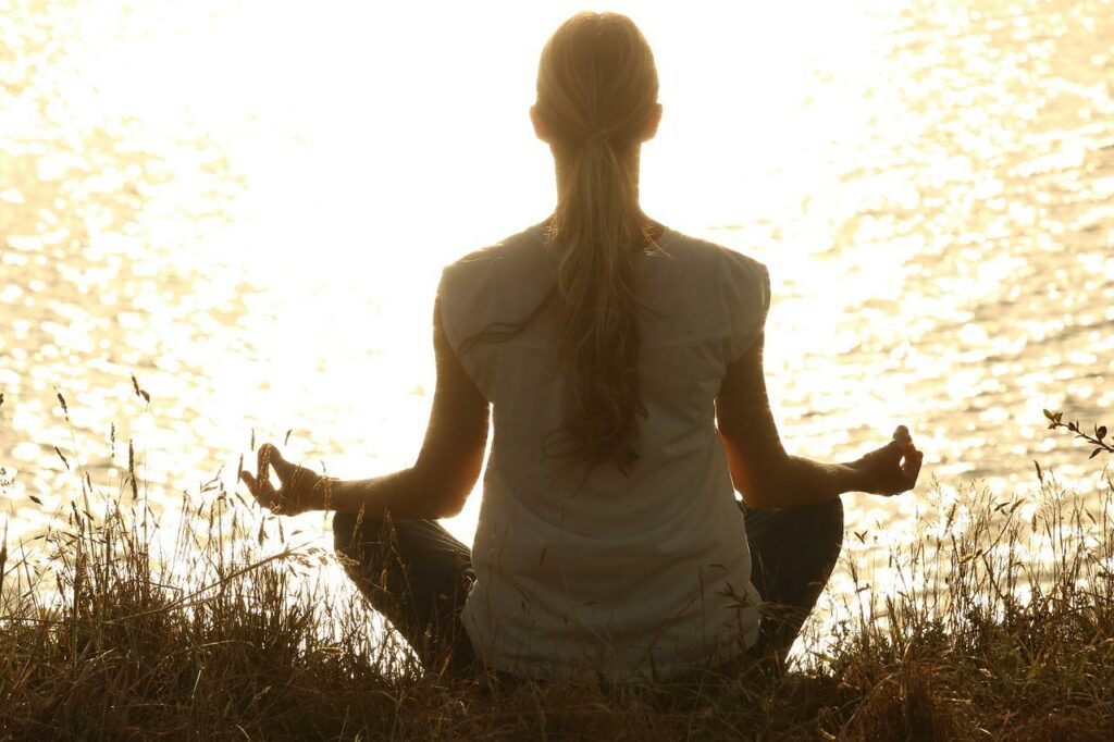 Ruhe meditieren Yoga Wie blockiert man jemanden auf TikTok